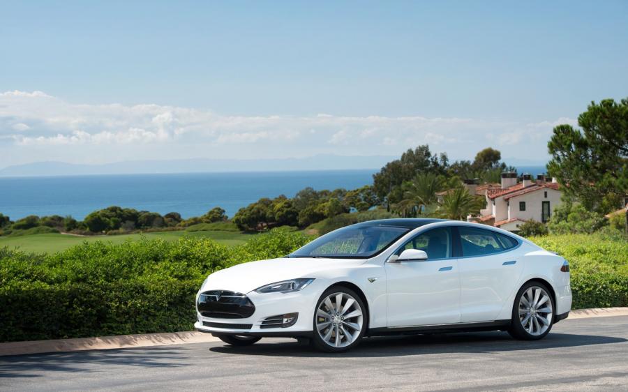  Tesla Model S 2012 года  (фото 81 из 88)